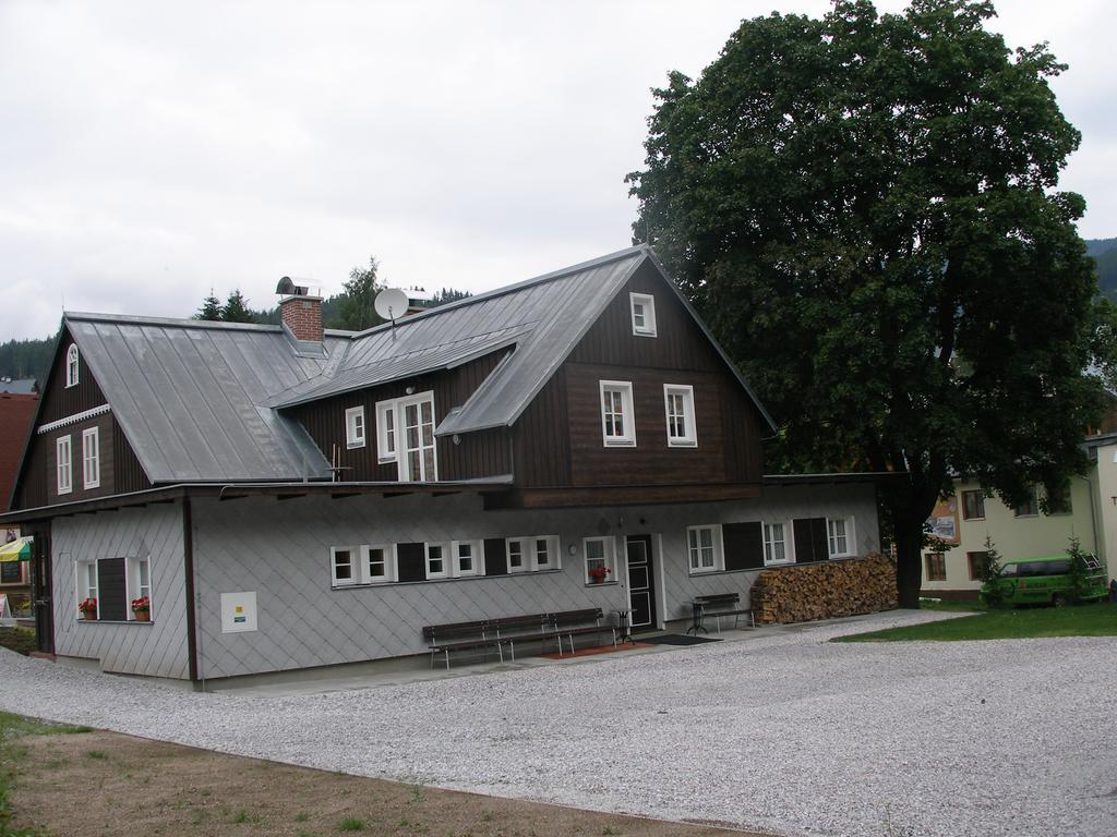 Pecka Penzion Pec pod Snezkou Luaran gambar