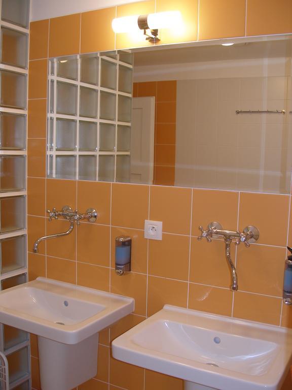 Pecka Penzion Pec pod Snezkou Luaran gambar